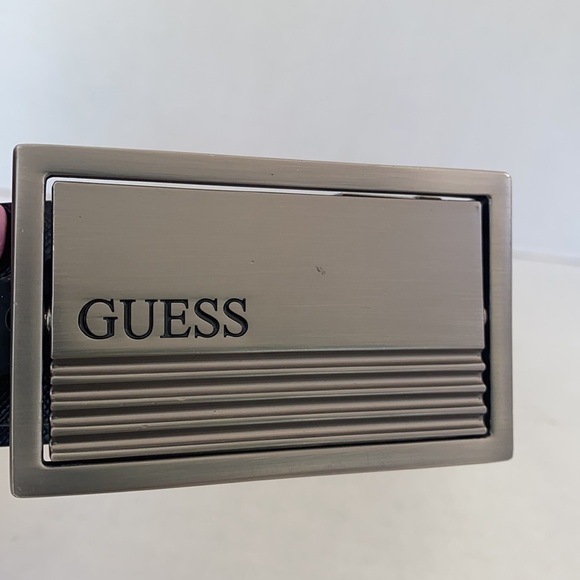 New GUESS Men's Reversible Black/Brown Belt SZ 30 - Picture 3 of 4